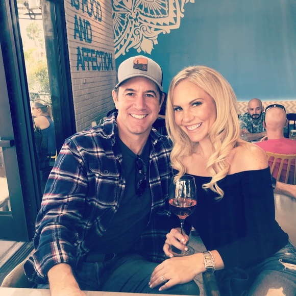 Meet Your Posher! - Picture 1 of 2